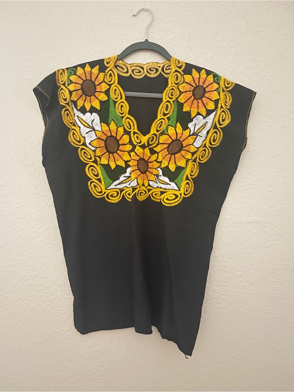 Mexican sunflower peasant embroidered blouse